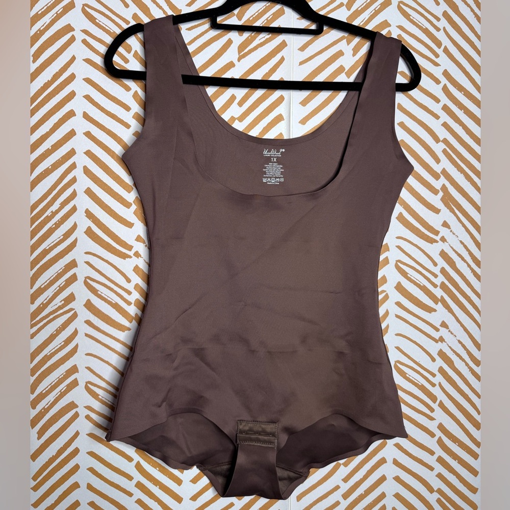 Seamless Wide Neck Shapewear Tank Bodysuit